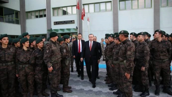 Κραχ και capital controls φέρνουν νέο πραξικόπημα: Δύναμη ειδικών επιχειρήσεων θα φυλά πλέον το προεδρικό μέγαρο